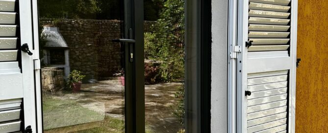 Interview avec notre client pour une réalisation par balagne menuiserie concept rénovation aluminium sur Lumio