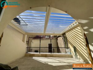 Pergola bioclimatique à Calenzana | Réalisation Balagne Menuiserie Concept